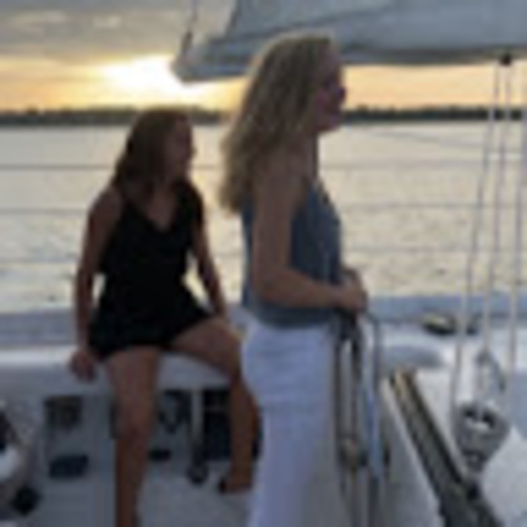 Meet your Posher, Corinne - Picture 1 of 1